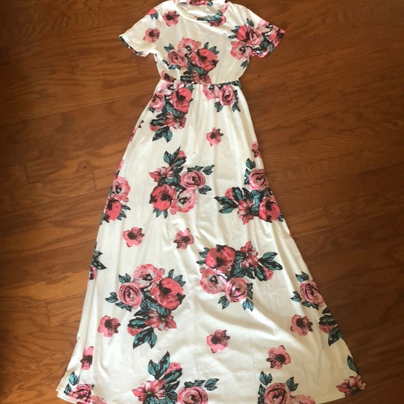 White & pink floral maxi dress with pockets NWOT - Picture 3 of 6